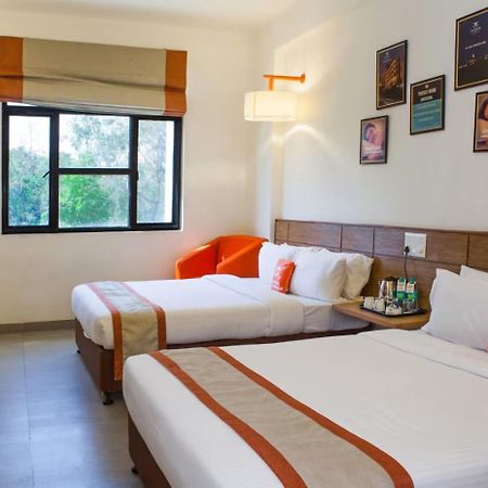 Max Hotels Jabalpur Εξωτερικό φωτογραφία
