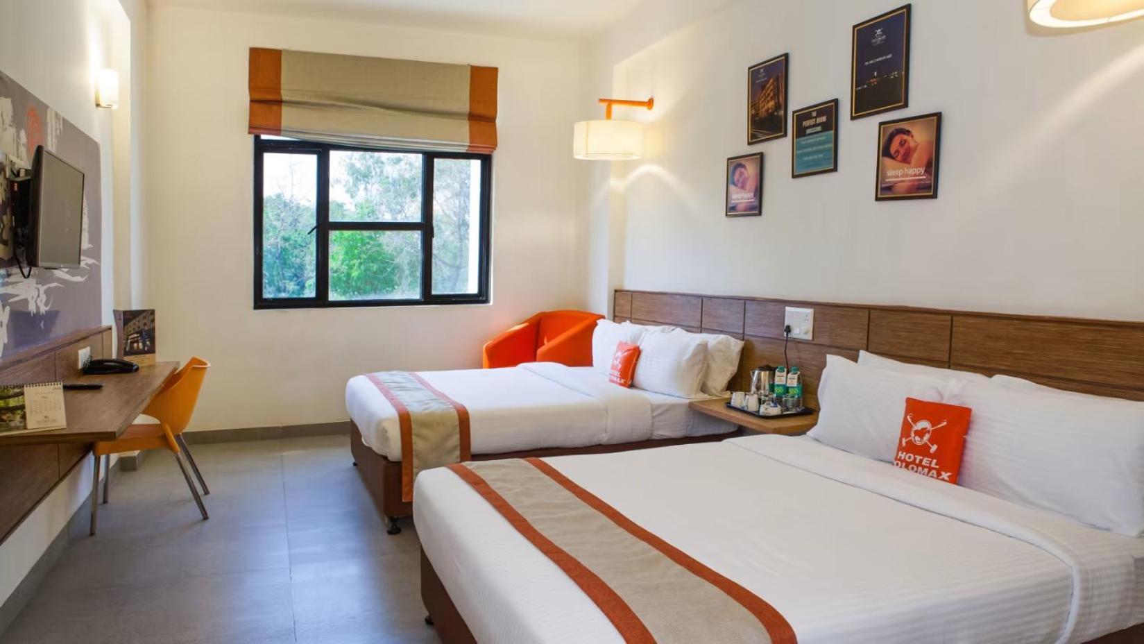 Max Hotels Jabalpur Εξωτερικό φωτογραφία